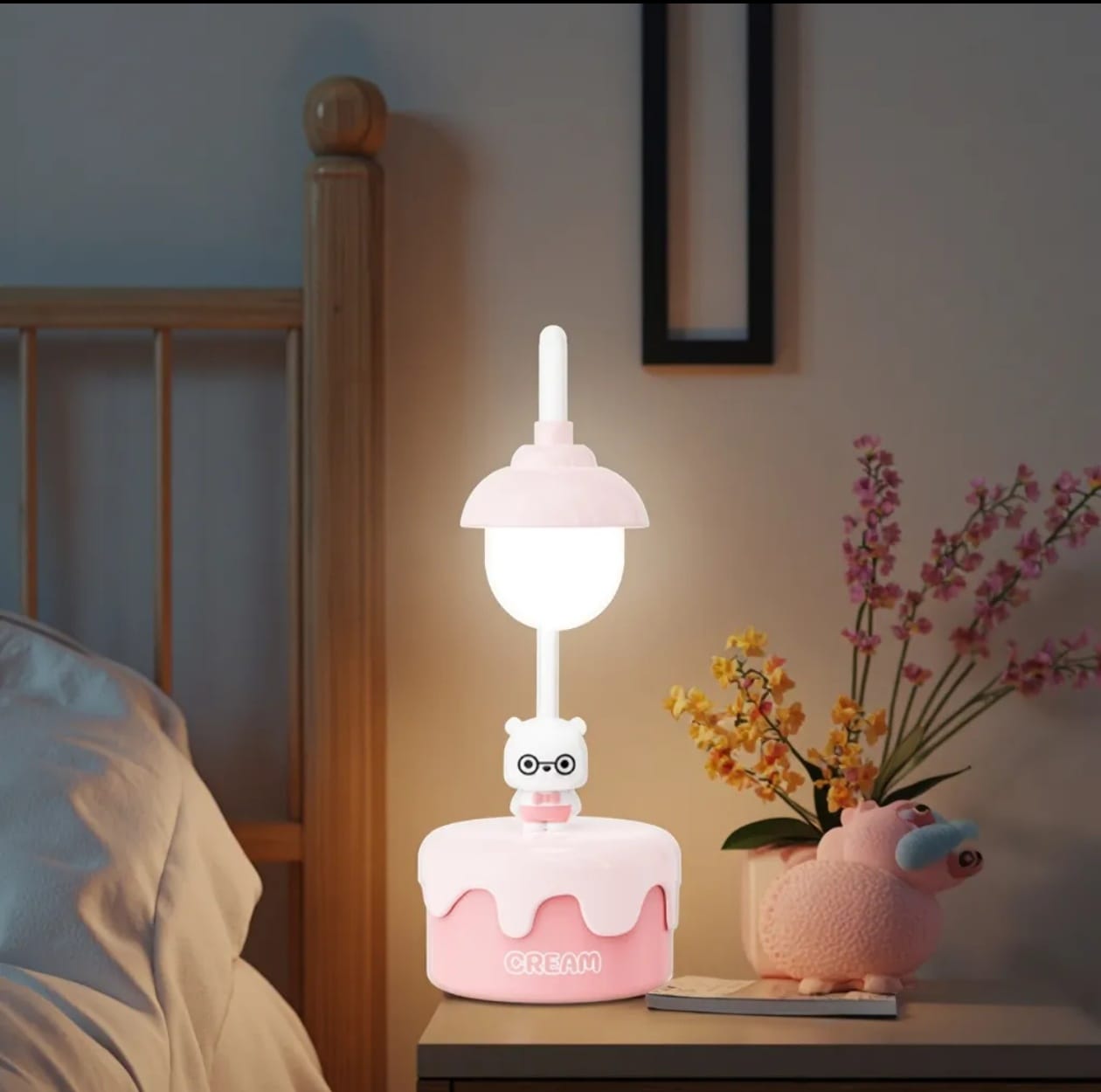 Bear Cream cake Desk Lamp