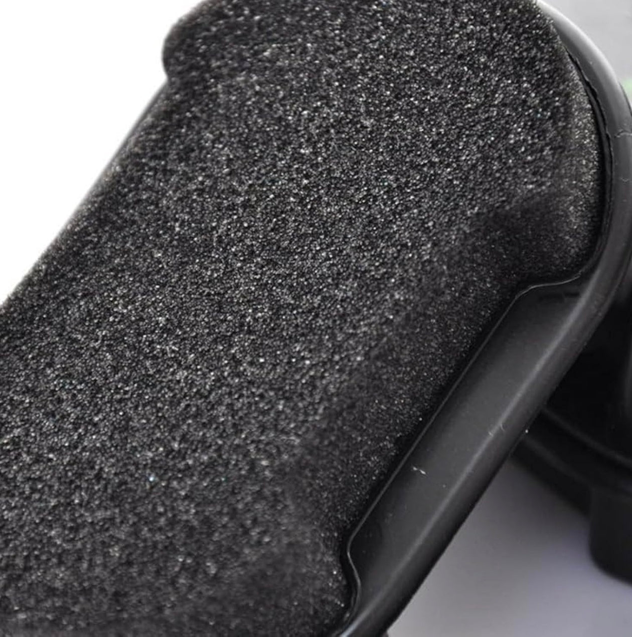 Quick Shine Instant Shoe Polish Sponge – Leather & Sneaker Cleaner